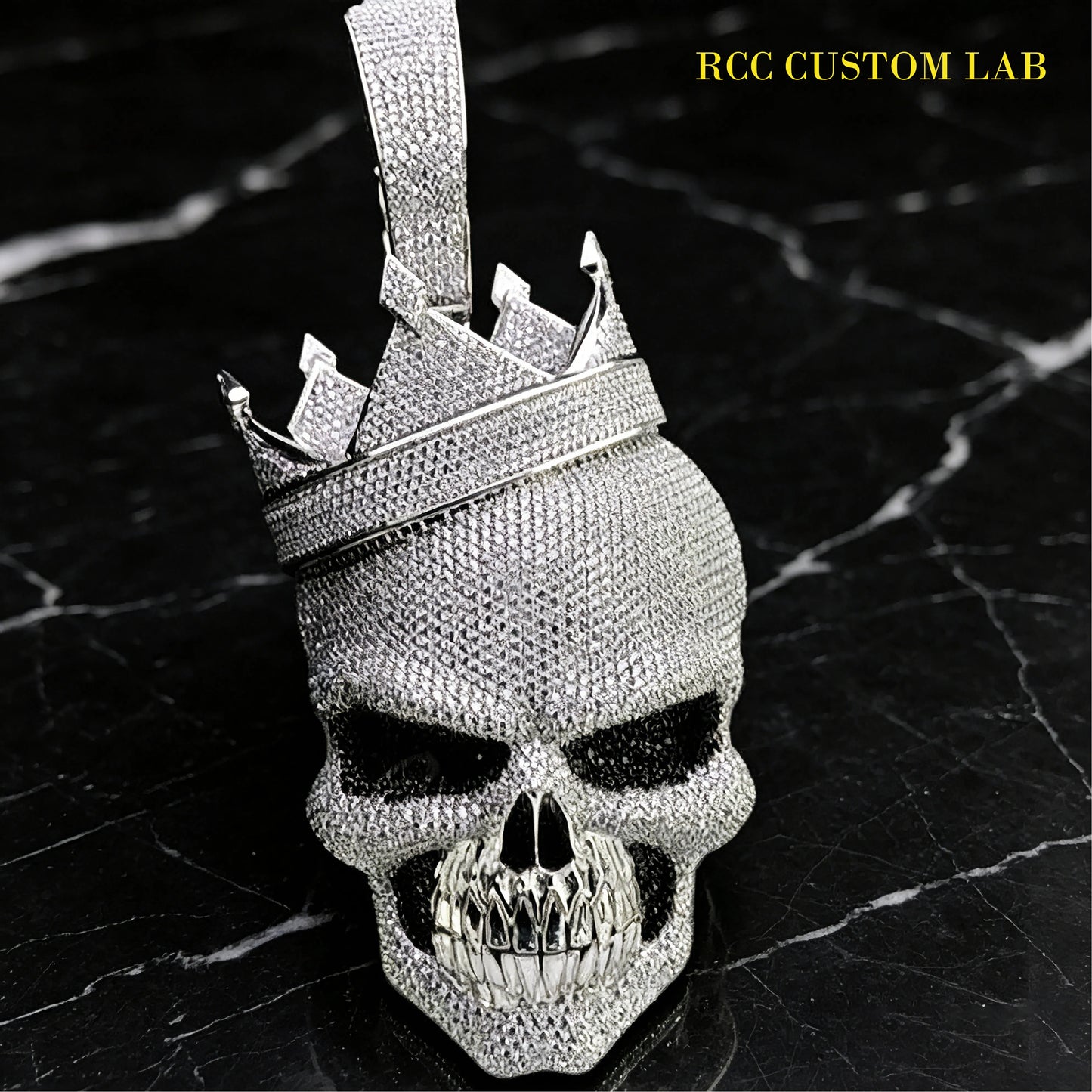 Iced Out 3D King Skull Pendant【R131】