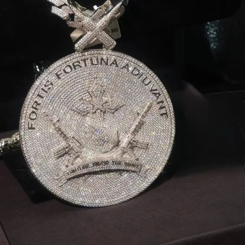 Iced Out Custom Praying Hands Fortune Favors The Brave Pendant【R274】
