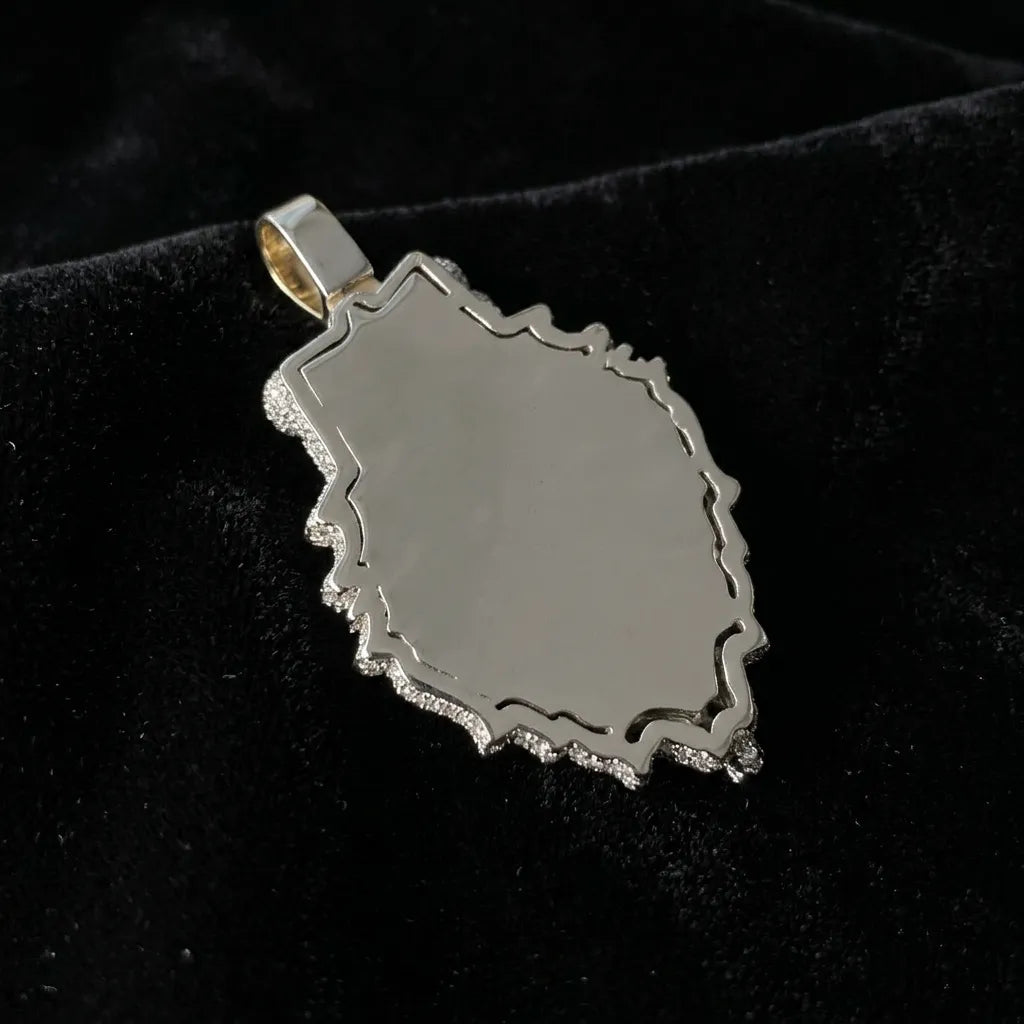 Iced Out Roaring Lion Head Pendant【A216】
