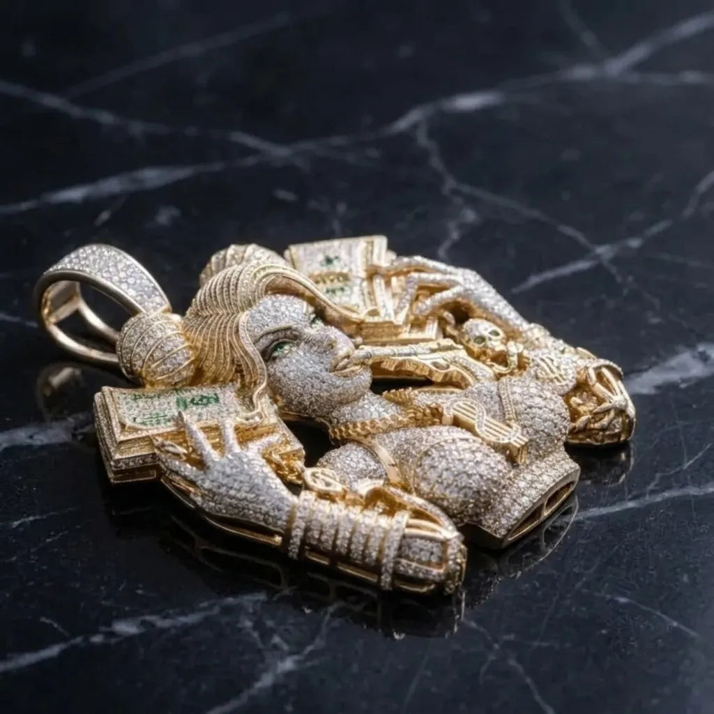 Iced Out Custom Anime Girl Money Stack Hip Hop Pendant【R202】