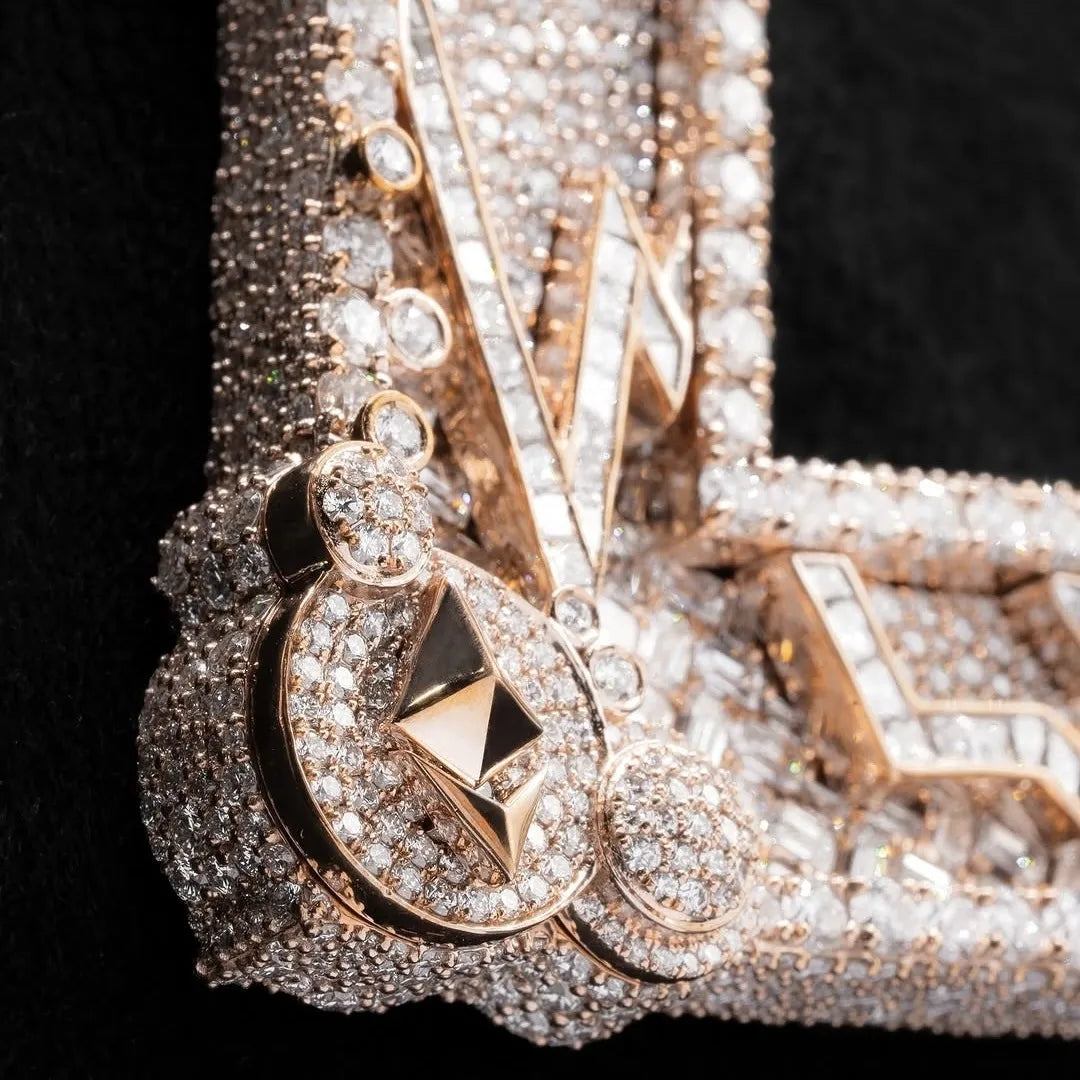 Iced Out Rose Gold Custom Initial L Crypto Hip Hop Pendant【R247】